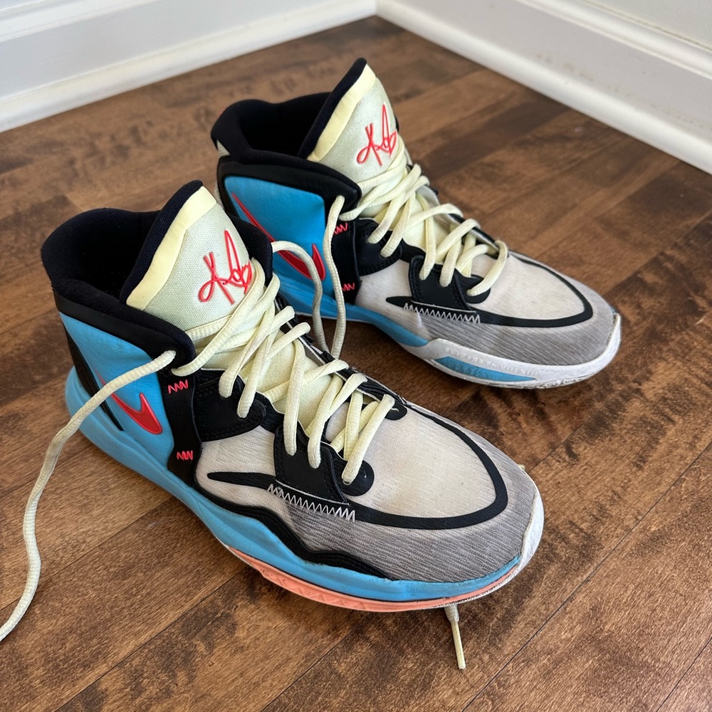 Nike Kyrie Infinity SE (men’s sizing)
